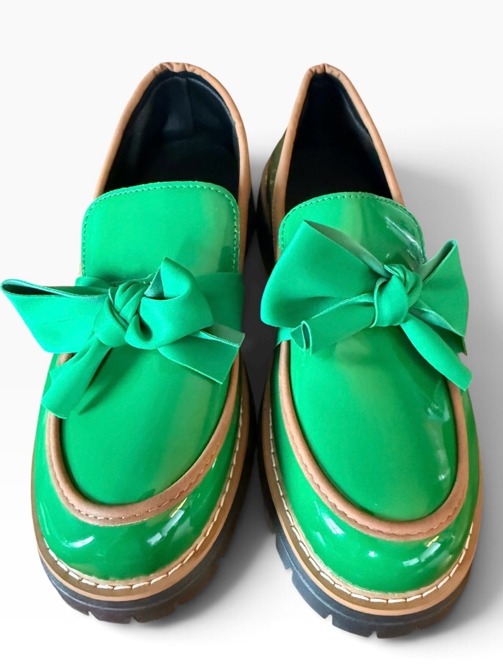 New Green Patent Bow Lug Sole Loafers Women’s Size 11 EU 42